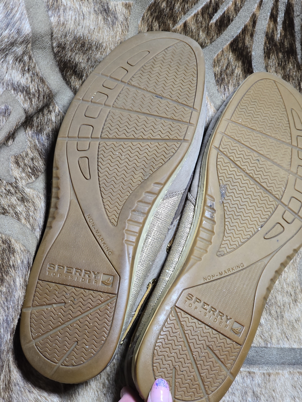 Sperrys Women's 10 Taupe Leather Boat Shoes with Gold Ties - Picture 4 of 5